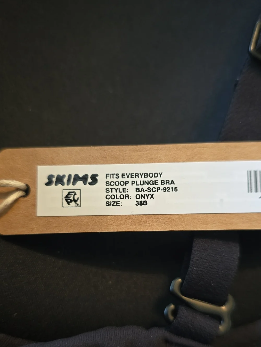 SKIMS Kim Kardashian Women's 36B Fits Everybody Scoop Plunge Bra New w/ Tags! - Picture 3 of 4